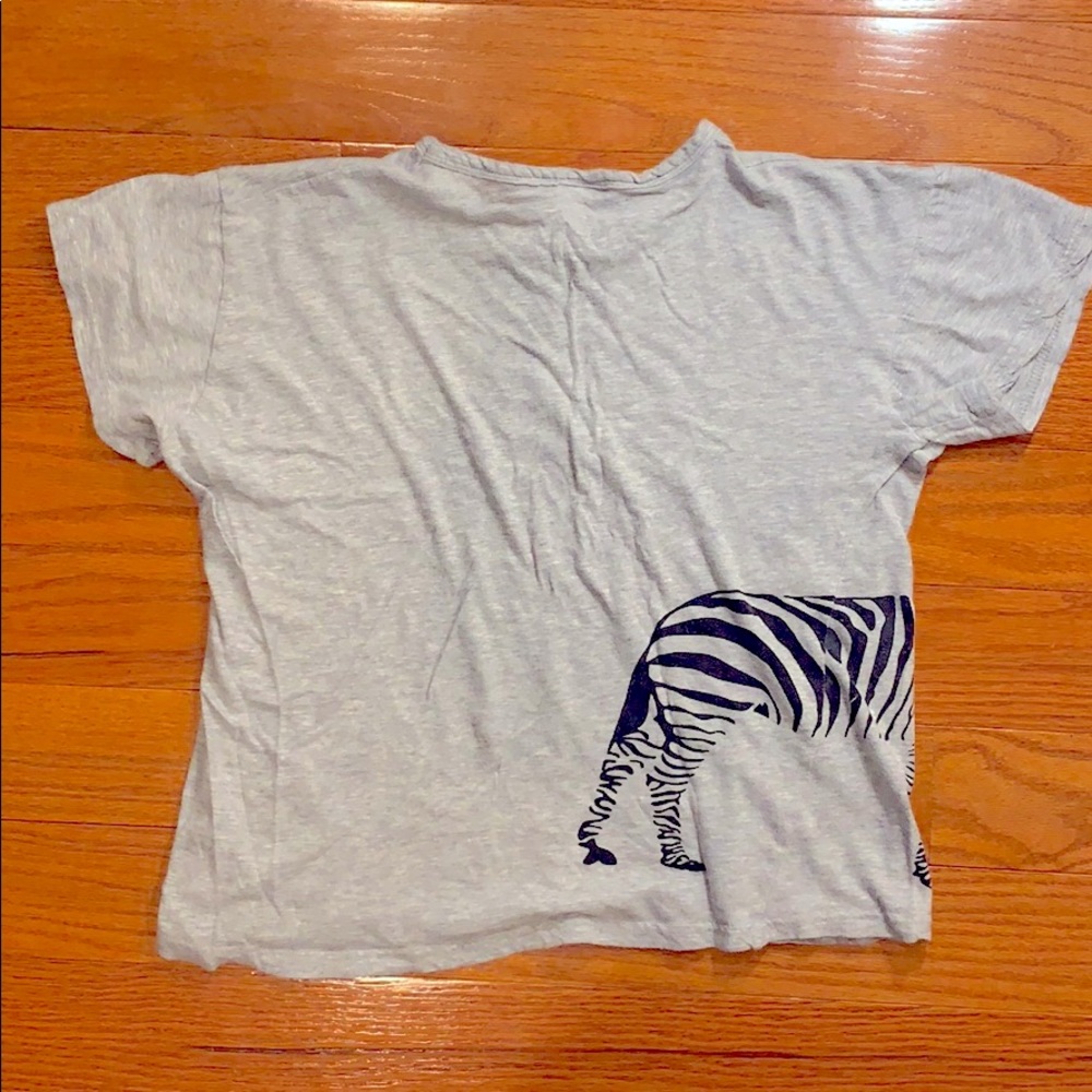 Zebra Print Graphic Crop Top - Picture 2 of 2